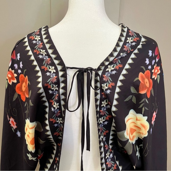 Multi-Colored Floral Tie-Back Romper - Picture 2 of 4